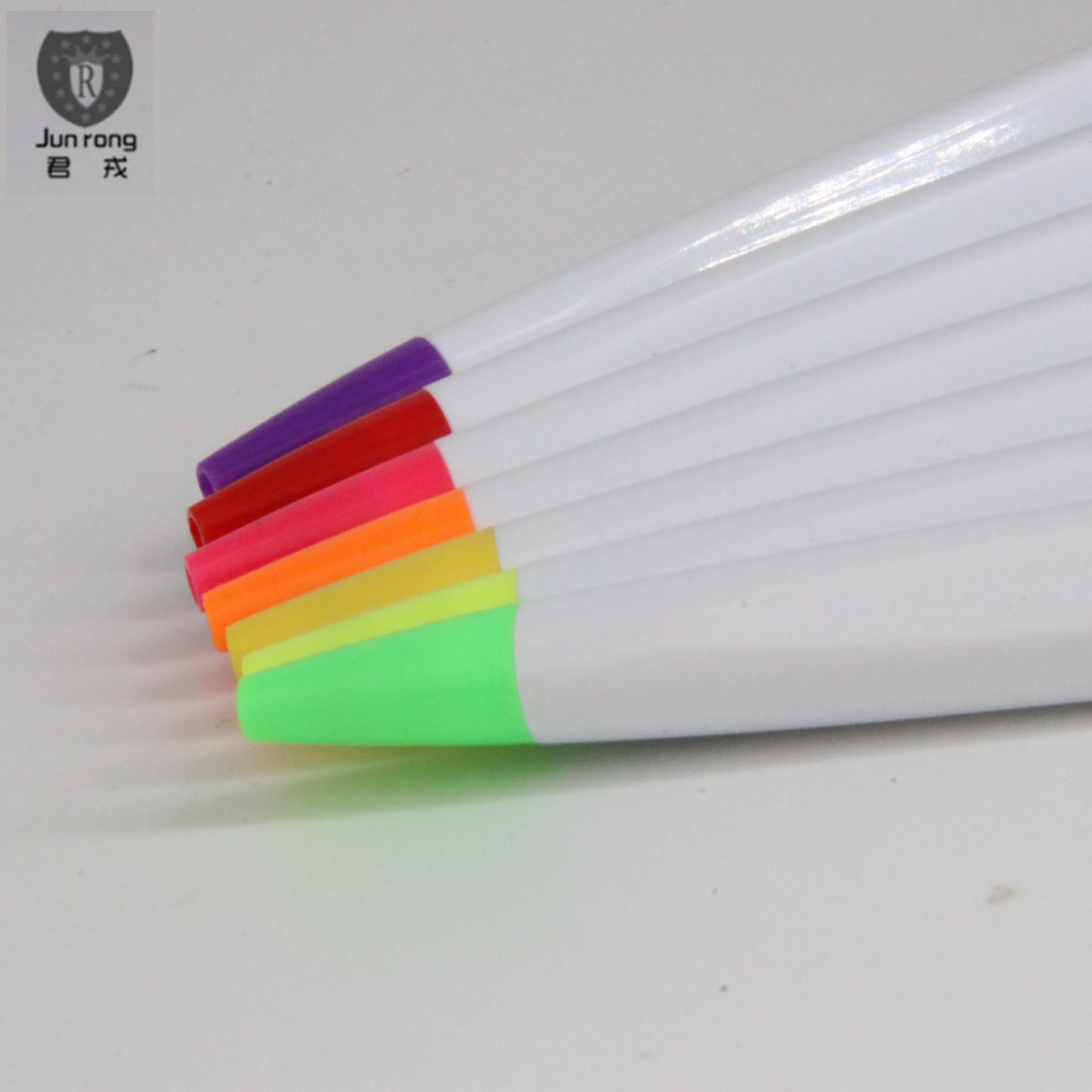 Nuevo plástico irregular Hotel pluma prensa publicidad bolígrafo multicolor opcional transfronterizo exclusivo para impresión de logotipo