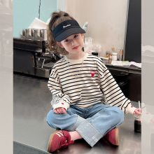 童装女童上衣秋装2025新款中大童长袖条纹t恤秋季女孩薄款卫衣女