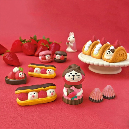 Food toys ZAKKA chocolate miscellaneous goods Valentine's Day gifts INS strawberry bread baking decoration resin small ornaments