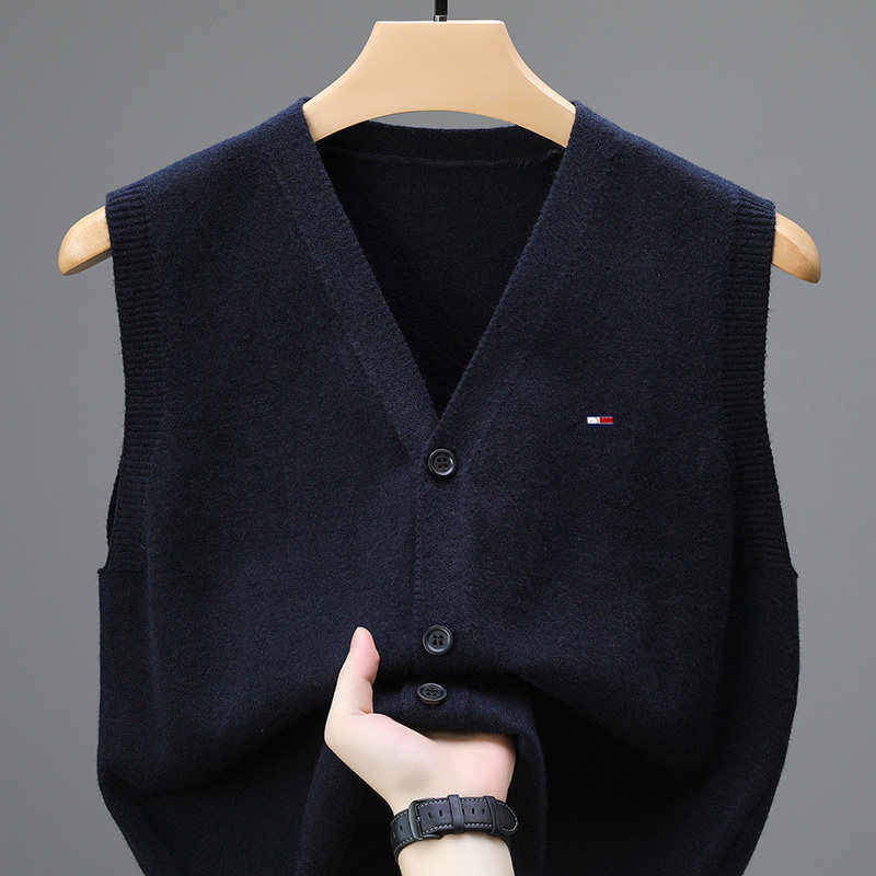 100% Pure Wool Sweater Vest for Men, V-Neck Thick Knit Cardigan, Heart-Shaped Waistcoat, Warm Casual Vest 100% Pure Wool Sweater Vest for Men, V-Neck Thick Knit Cardigan, Heart-Shaped Waistcoat, Warm Casual Vest