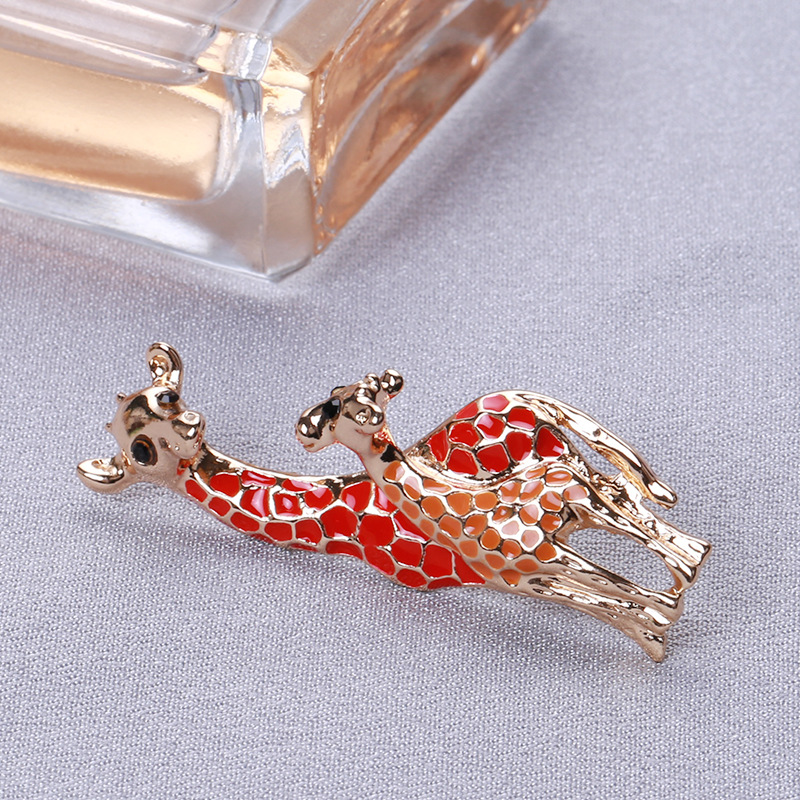 Exaggerated Pin Giraffe Alloy Enamel Women's Brooches display picture 7