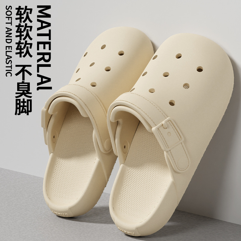 Pantoufles pour femmes à porter à l'extérieur en été 2025, sabots de nouveau style, vêtements d'extérieur à semelles épaisses, pantoufles antidérapantes pour la maison et la salle de bain