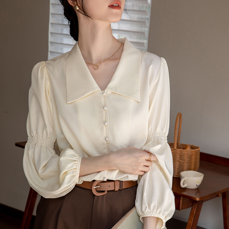 2025 Real Shot New Spring French Retro Shirt Women's Design Niche Lantern Sleeve Shirt Early Spring Top