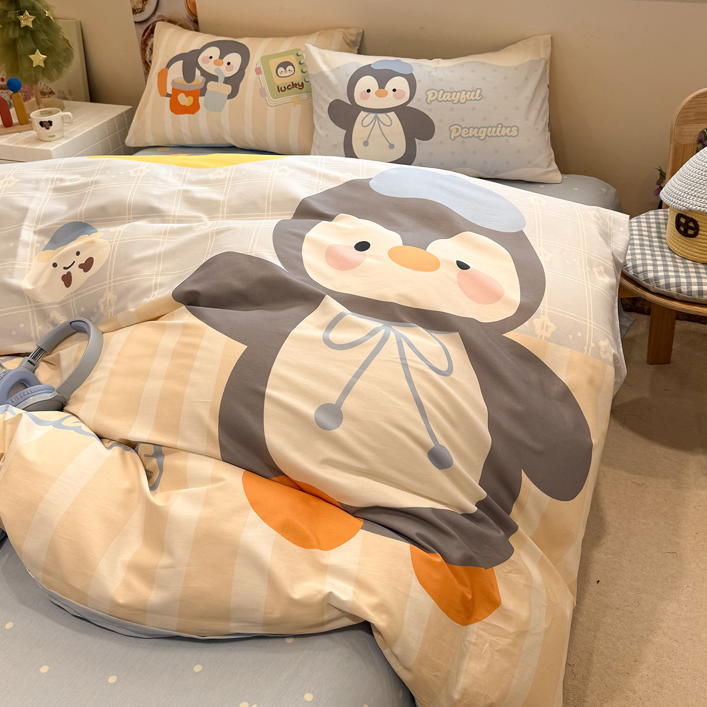 2026 nueva colcha de cama de algodón de dibujos animados de algodón cuatro piezas de sábanas de dormitorio infantil tres piezas de cama de cama de cama