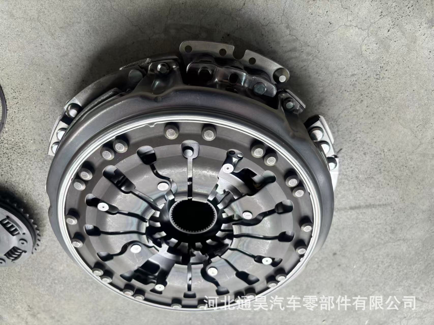 Dual-clutch assembly 602000600 automatic transmission clutch pressure plate kit cross-border auto parts export accessories