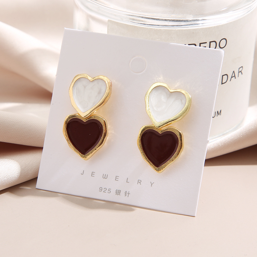 Simple Elegant Women's White Red Dropping Oil Love Heart Earrings display picture 2