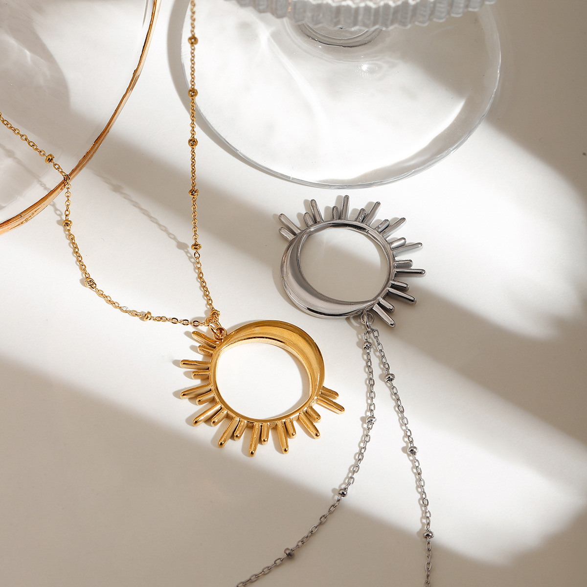Wanxing Europa y América collares de acero inoxidable colgante pendientes pendientes sol luna 18 quilates oro no decolor joyas de cadena clavícula