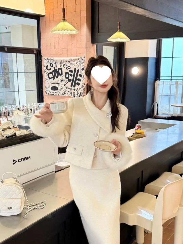 欧洲站冬季新款羽绒服高端法式轻奢仿狐狸毛外套半身裙套装女