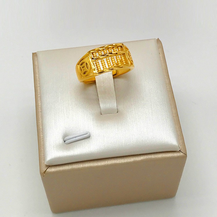 黄銅の金メッキの福の金儲けの指輪の男性の多種類の車の花は宝の蛇口の関公の戒子の金メッキの指輪を招きます。