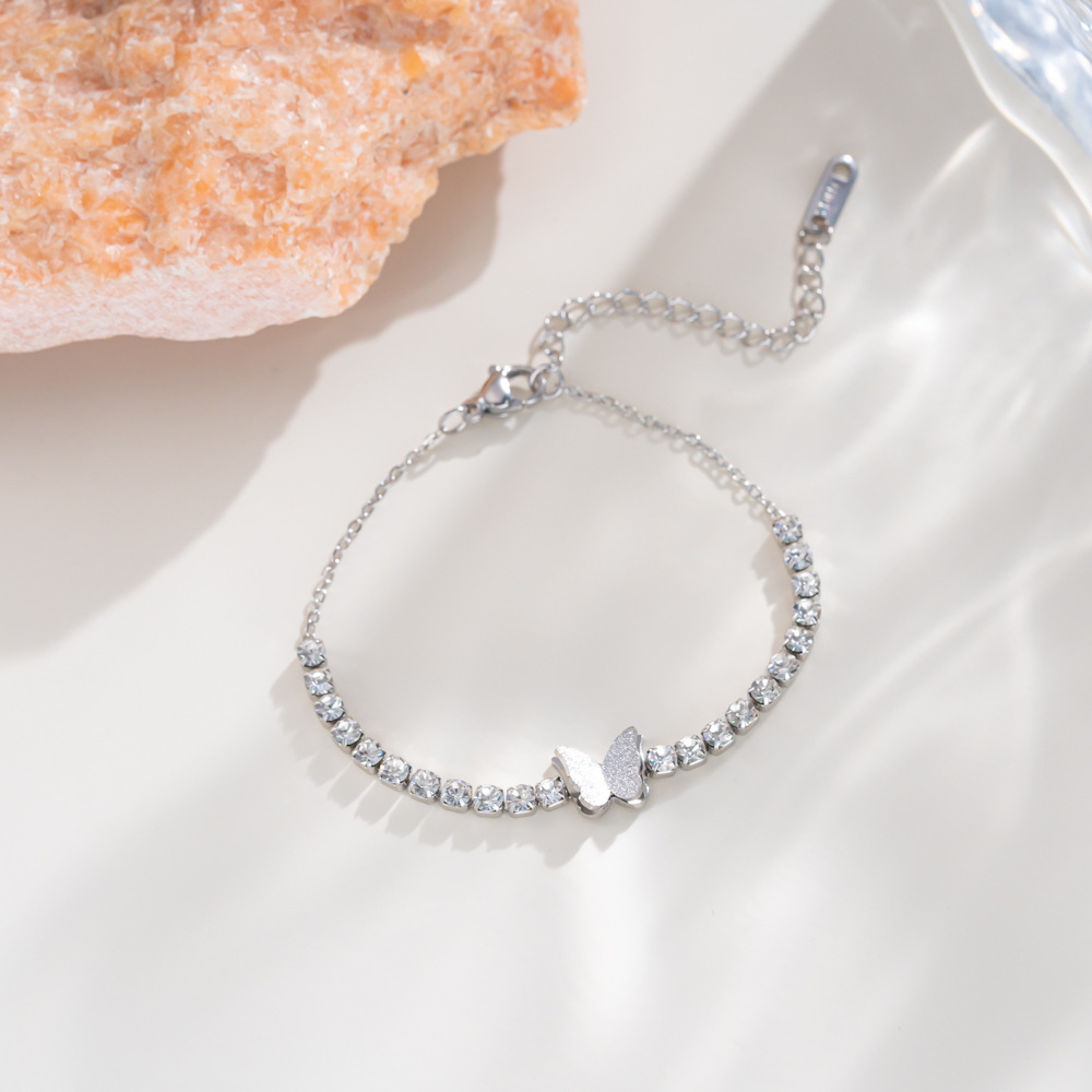 Exquisite Four Leaf Clover Butterfly Bracelet Titanium Steel Women_voghion.com