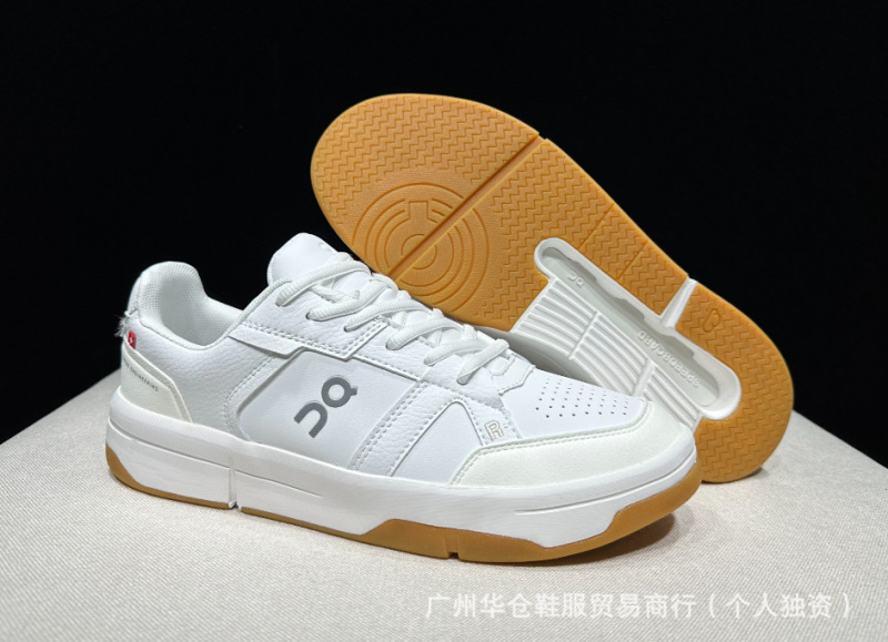 The Roger Clubhouse3 Pro フェデラーと共同デザインのプロ仕様の耐摩耗性と通気性に優れたテニスシューズ|undefined