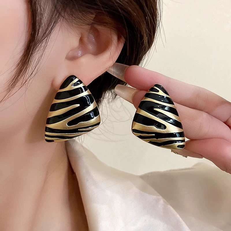 Заушные серьги из жемчуга, мушковая бусинка, серьги без прокола, французский стиль, легкая роскошь, стиль высокого качества