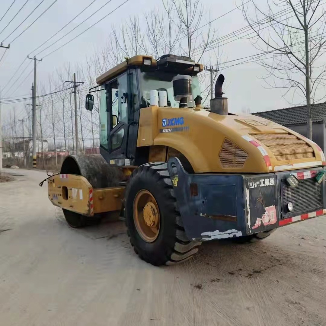 旧振动压路机 双钢轮压路车 胶轮轧道机 铁三轮压土机 小型轧路机