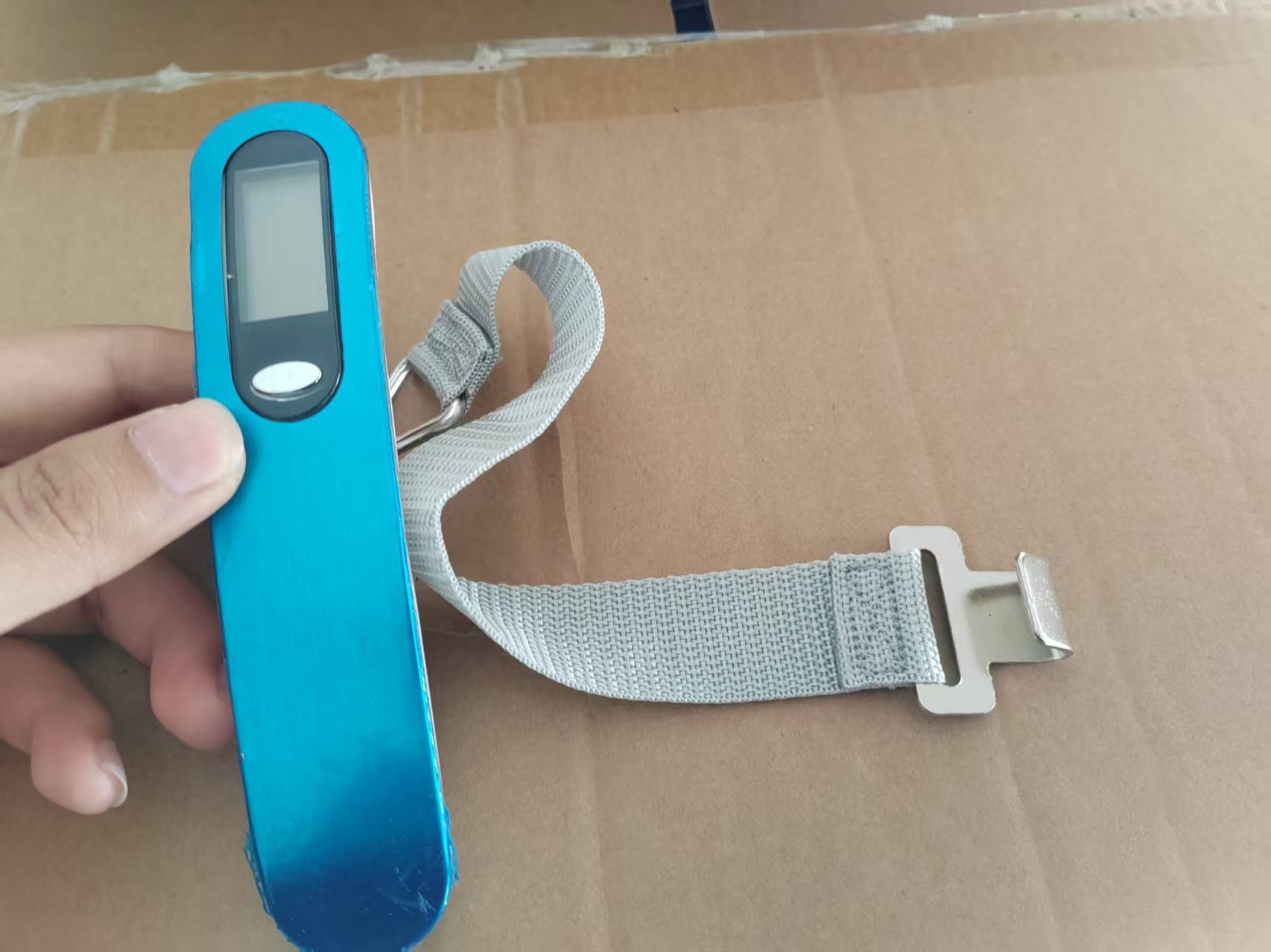 Üretici toptan paslanmaz çelik elektronik tartı taşınabilir bagaj tartısı 50kg bagaj tartısı ev kanca tipi taşınabilir elektronik tartı