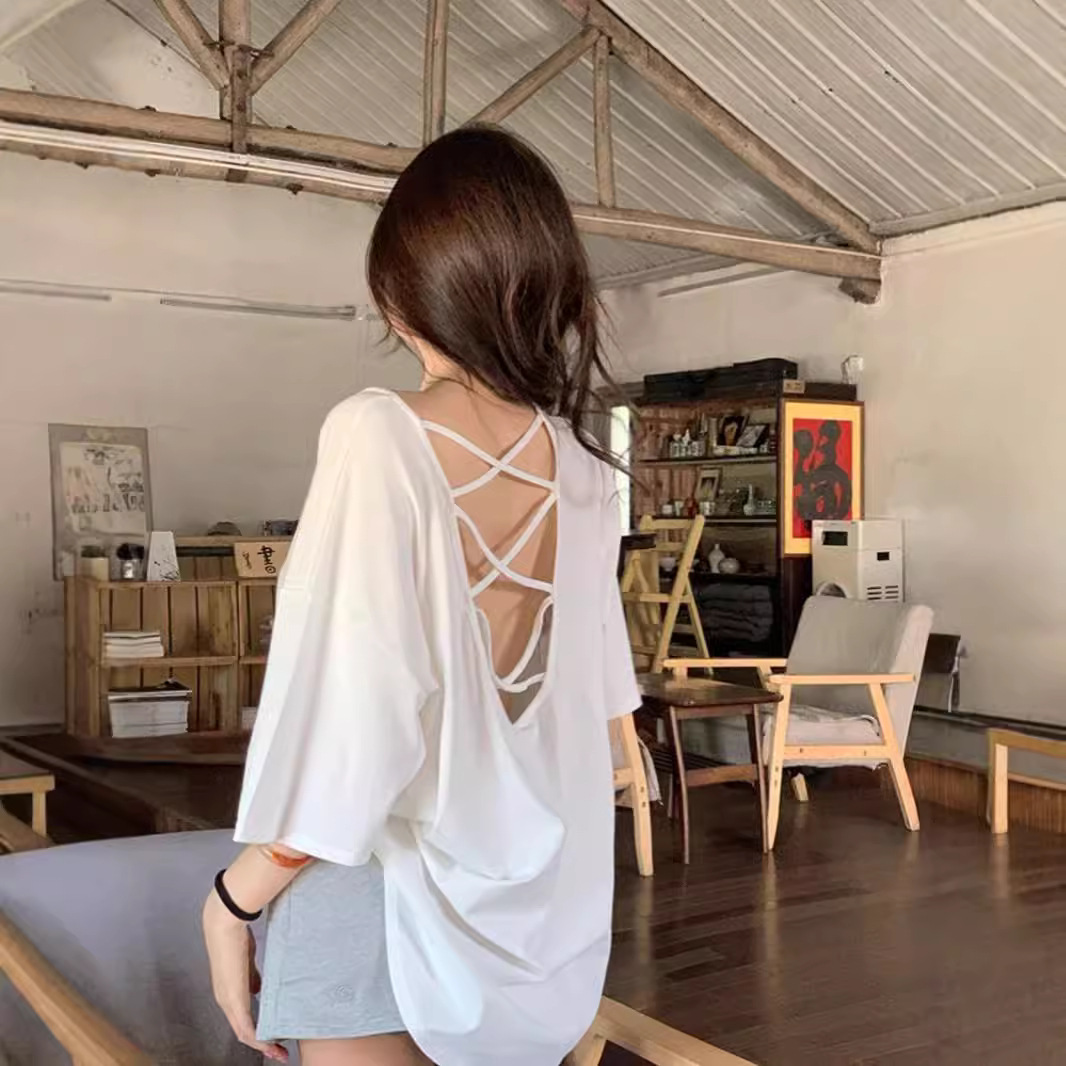 Camiseta de manga corta sin espalda de gran tamaño con máquina de cuidado para mujer 2024 verano nuevo estilo perezoso casual suelto top de longitud media image 3