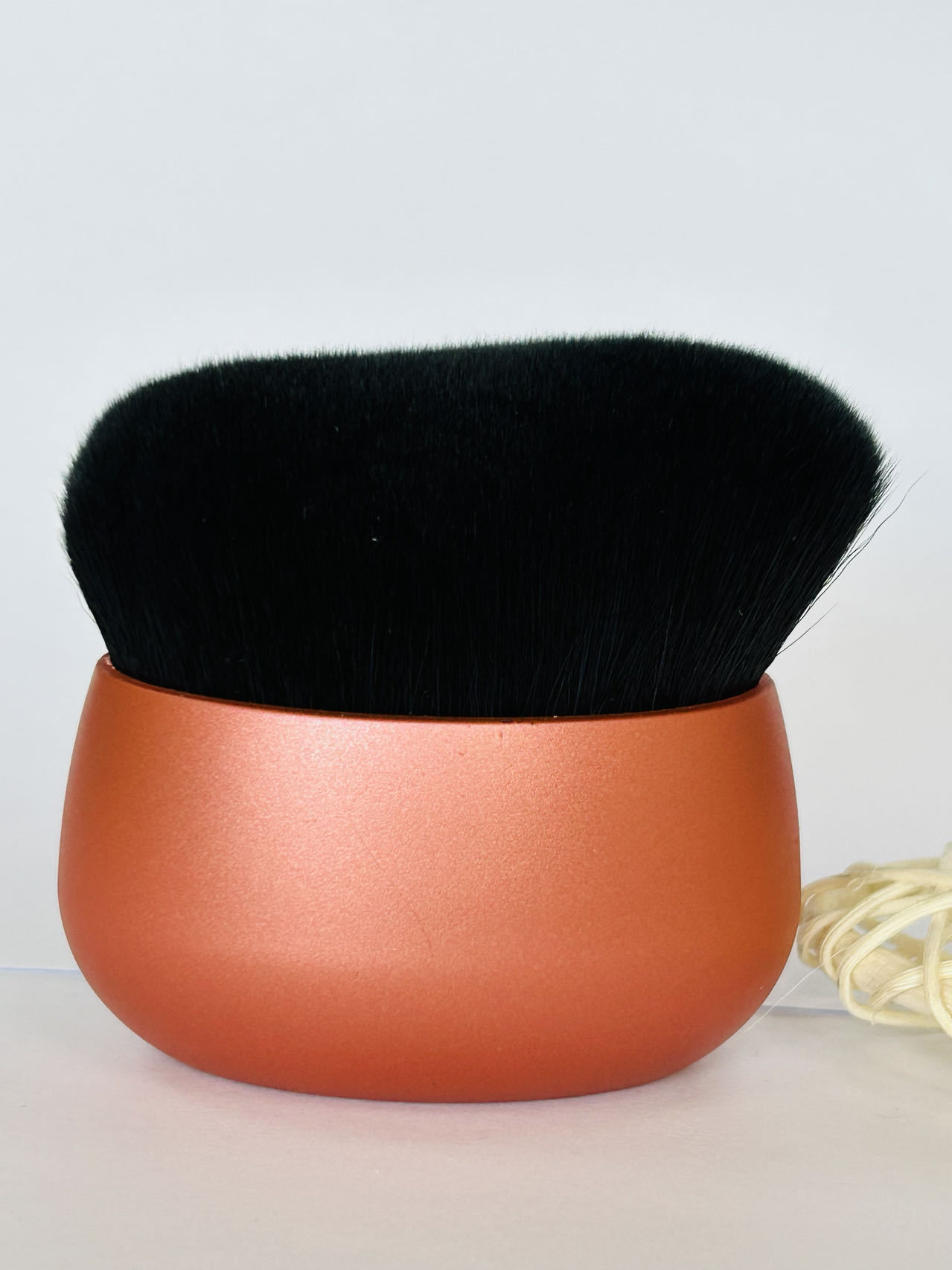 Venta caliente transfronteriza Cepillo negro Cepillo corporal multifuncional Cepillo corporal suave Cepillo plano grande Cepillo de rubor y otras herramientas de belleza