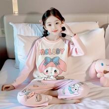 Ůͯ��˯�´��＾��ͯ�W�t�Ҿӷ�СŮ���д�ͯ�L��˯�����b�ﶬ