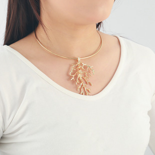 ZA Europe and America Exaggerated Joker Metal Personalized Coral Left and Right Long Collar Women's Fashion Simple Cross-border Supply