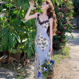 油画感蕾丝收腰印花连衣裙女显瘦长裙2025夏季