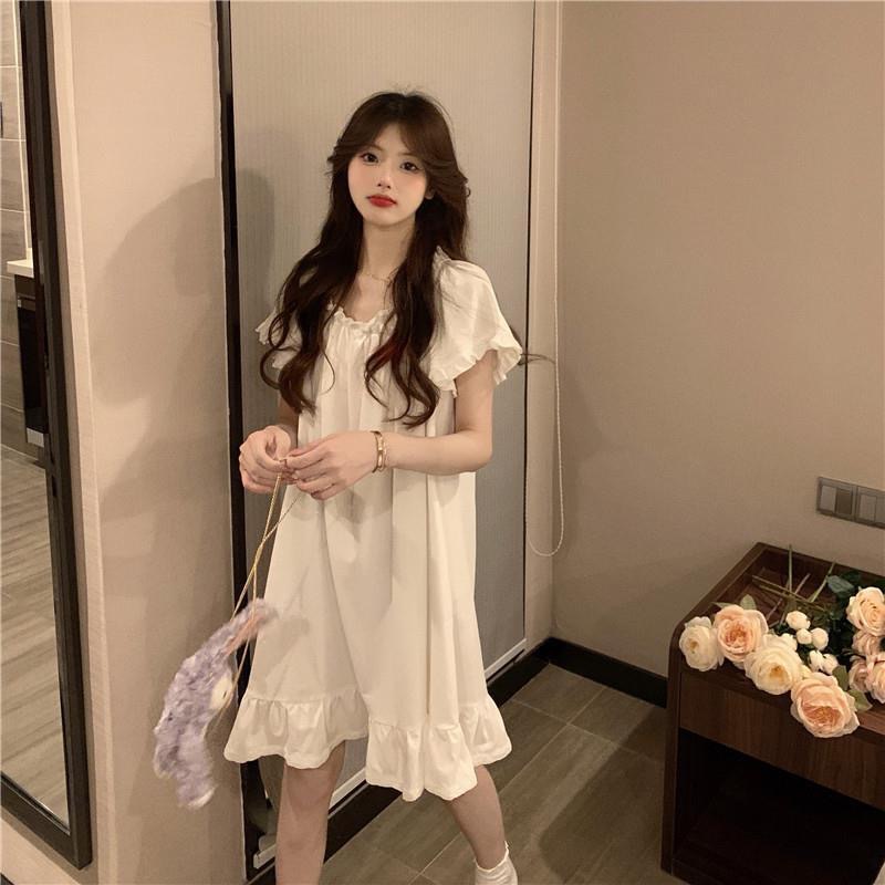 [라이트닝 창고 핫 스타일] 잠옷 여름 궁전 스타일 달콤한 루즈 대형 중간 길이 홈웨어 부드럽고 편안한 잠옷