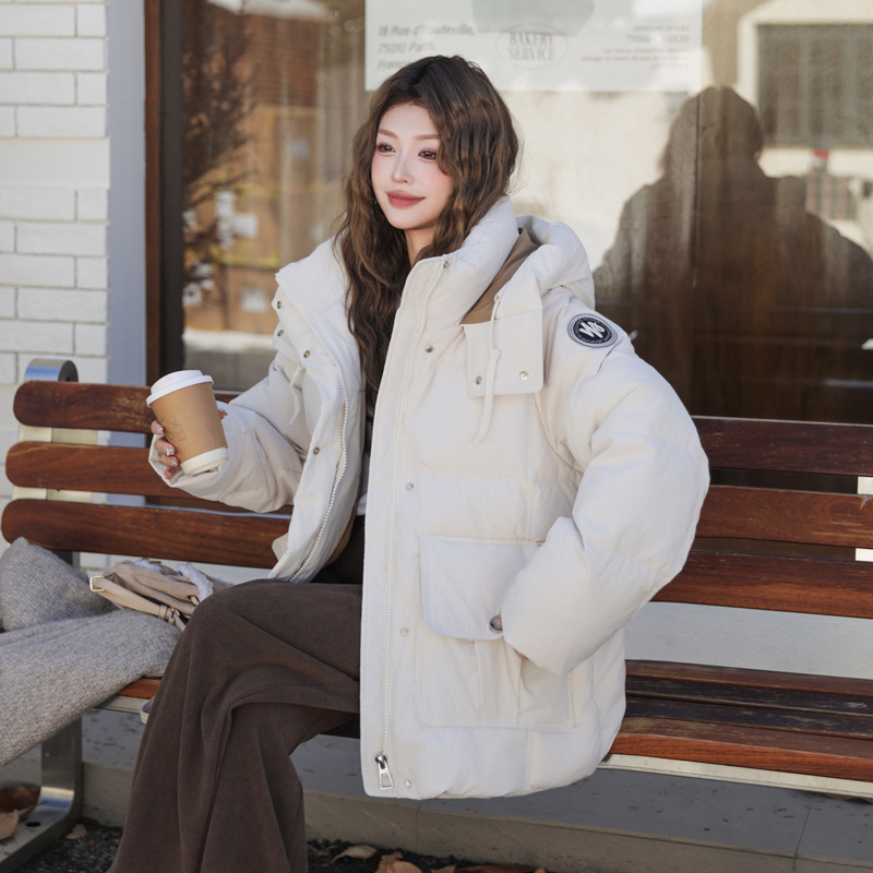 Жемчужно-белый