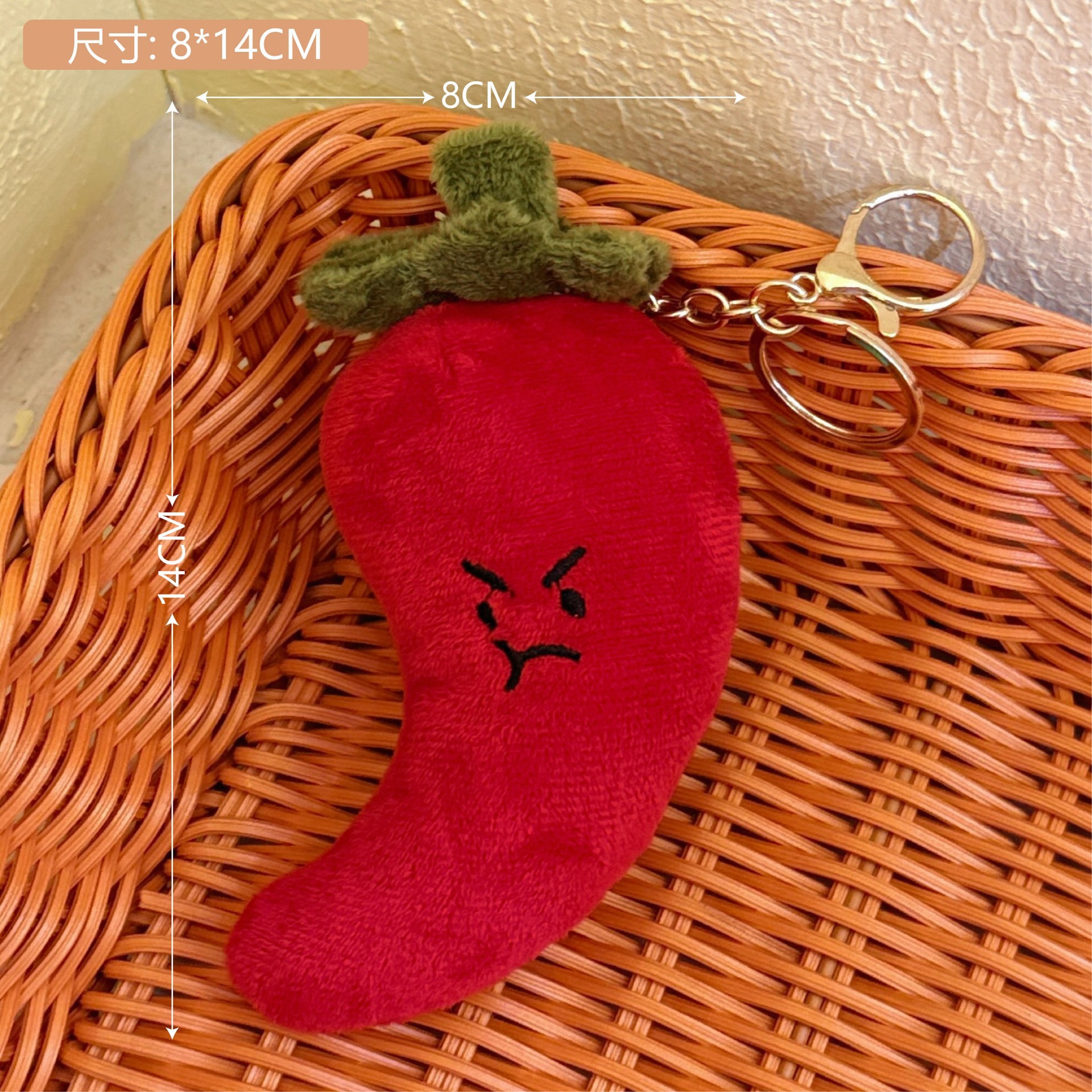 Lindo felpa sin palabras hierba colgante ins dulce chica regalo de dibujos animados broche peludo adornos al por mayor