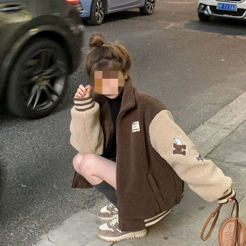 Oversized Plaid Lambskin Wool Coat for Women - Winter American Retro Thick Sweatshirt Bomber Jacket with Fleece Lining