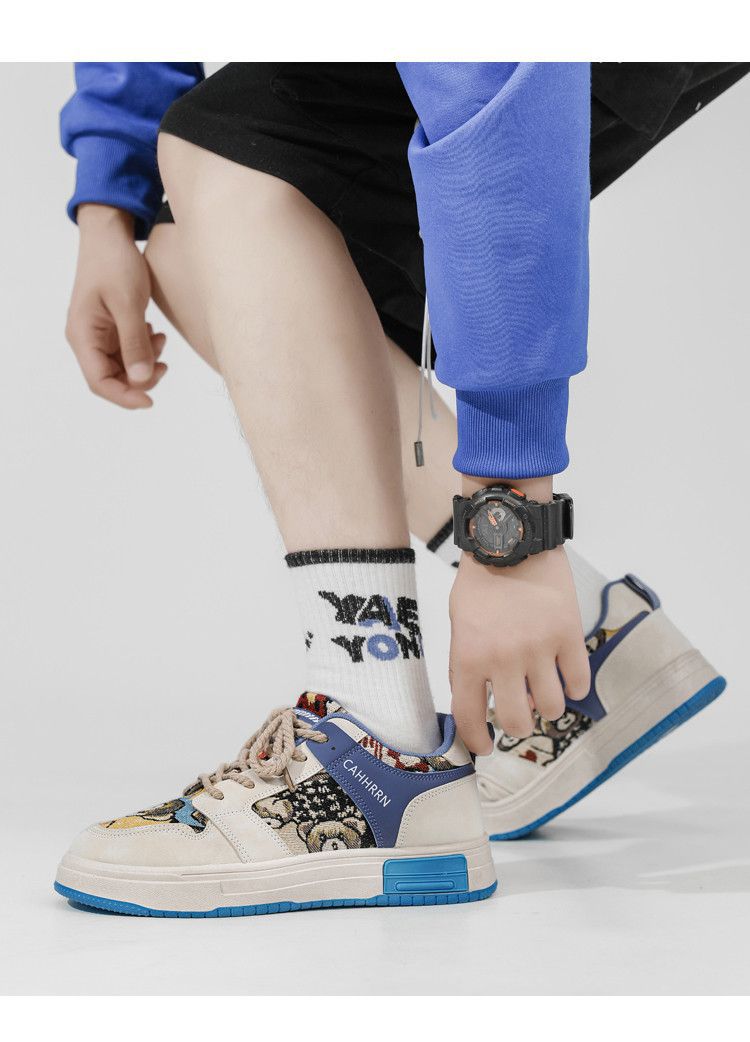 Chaussures de sport pour hommes, petites chaussures respirantes, décontractées, polyvalentes, semelle épaisse, antidérapantes, à la mode, pour étudiants, nouvelle collection été 2023_voghion.com