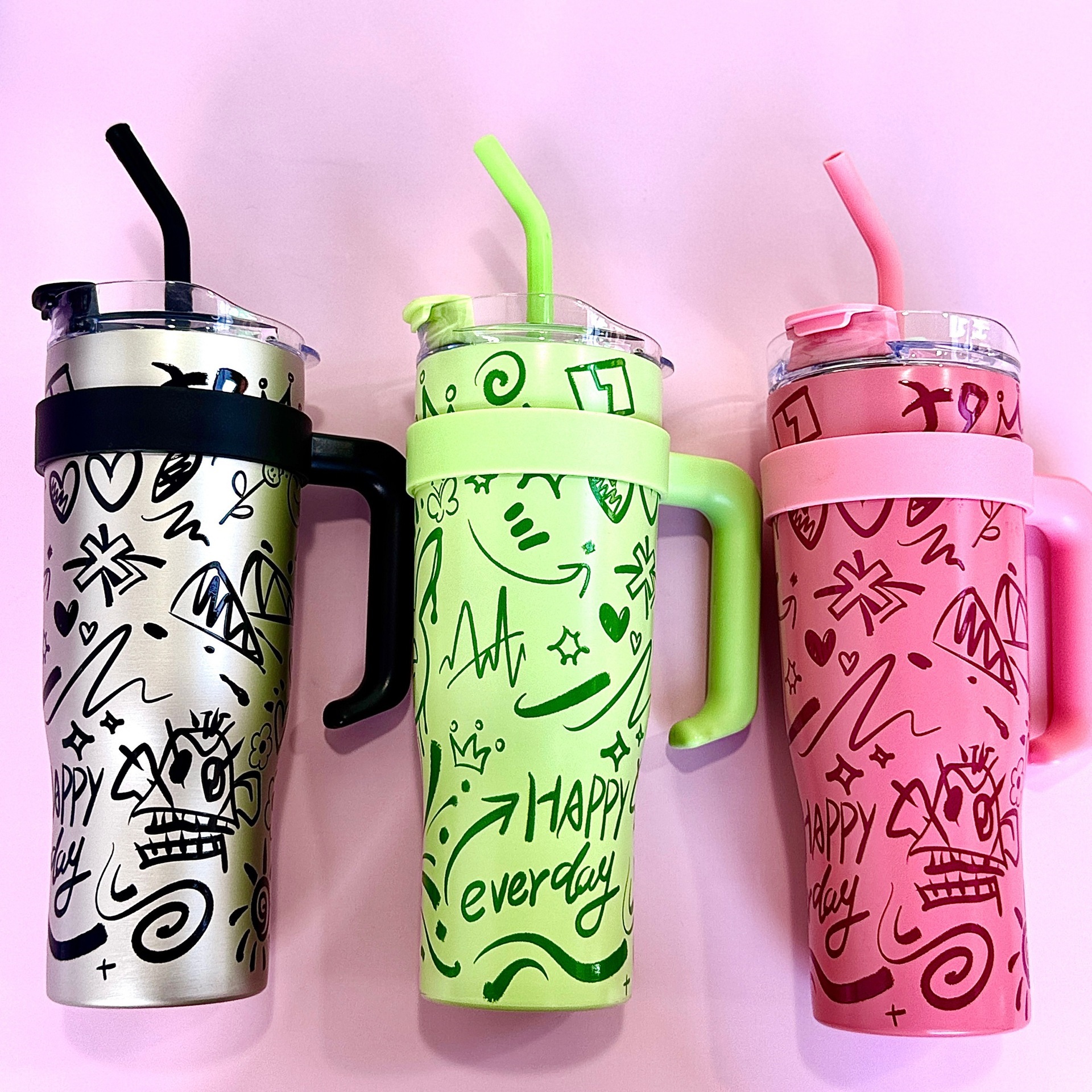 Taza de gran capacidad de las niñas de alto valor facial con taza de agua de paja, taza de agua de gran tamaño, taza de agua de gran tamaño, regalos al por mayor
