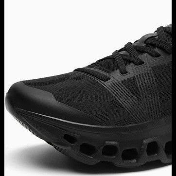 Cross-border in stock wholesale Guochao sneaker men's cushioning marathon running shoes fly woven breathable mesh Jinjiang running shoes