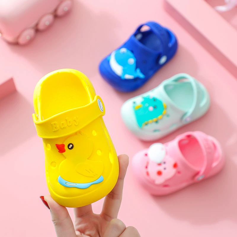 Детские тапочки, летние Нескользящие домашние туфли для девочек с мягкой подошвой и закрытым носком для малышей, сандалии с отверстиями