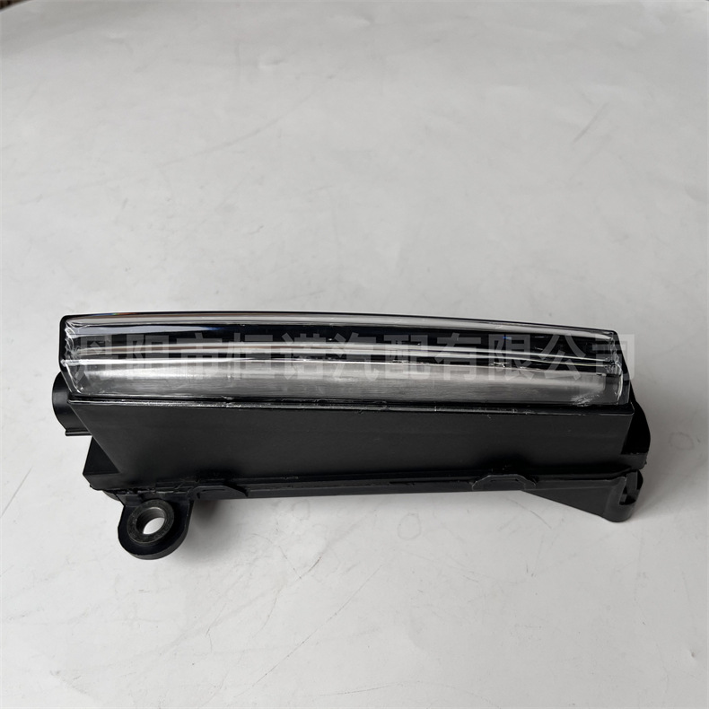 Aplicable a Actros Mercedes-Benz Truck MP4 Daylight LED Signal Light 24V Heavy Truck Light