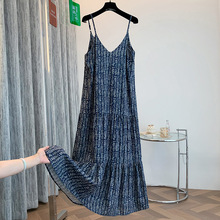 好看的裙子法式吊带裙连衣裙女夏超好看独特漂亮小碎花长裙