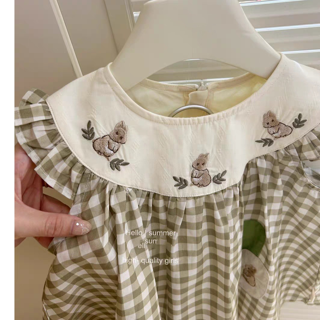 Xianning siete niñas 25 verano nuevo estilo conejo verde falda a cuadros vestido de estilo occidental para bebés falda de princesa coreana marea