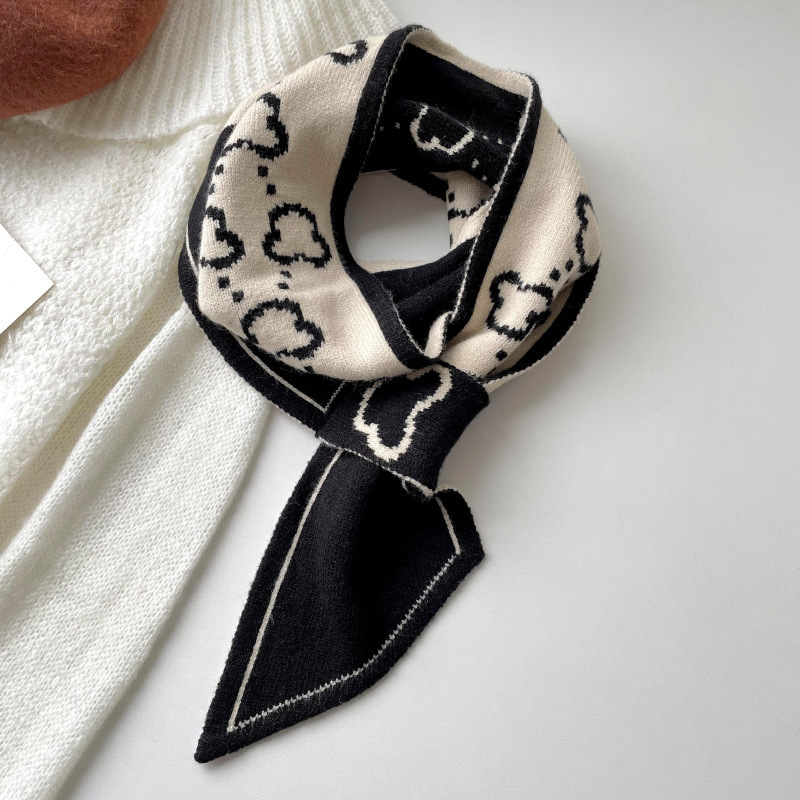 Nuevo tipo de bufandas cruzadas coreanas de otoño y invierno de ajedrez de punto de cuadros perezosos perforación bufandas de cuello