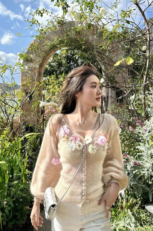 秋季长袖粉色针织衫女2025新款巨好看的设计感韩系氛围感早秋上衣|undefined