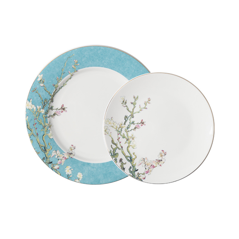 Luz de lujo traje de café combinación europea de alta gama de lujo hueso China taza de agua lujo británico tarde juego de té vajilla