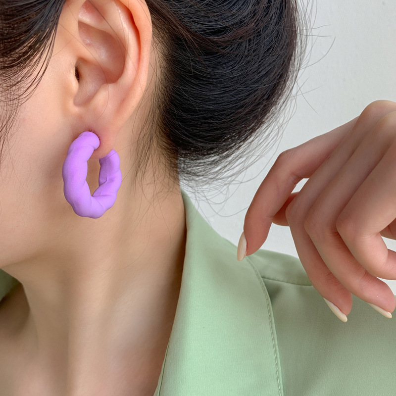 Solid Color Pattern Women's Gender 1 Pair Sweet Solid Color Spray Paint Arylic Ear Studs