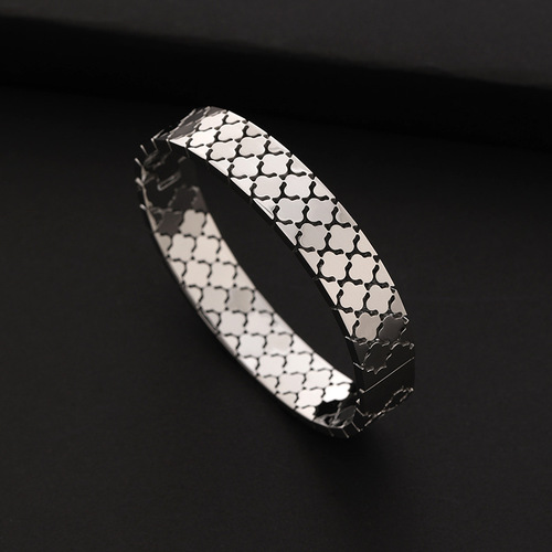 European and American cross-border honeycomb titanium steel hollow bangle fashionable niche design sense does not fade wholesale bracelet accessories wholesale