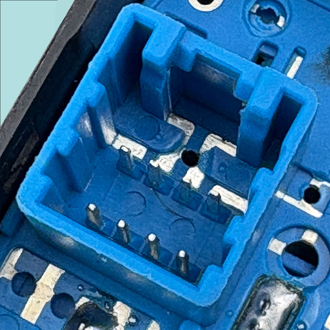 93570-2D000 Is Suitable for the Electric Window Glass Lift Switch of Hyundai Elantra