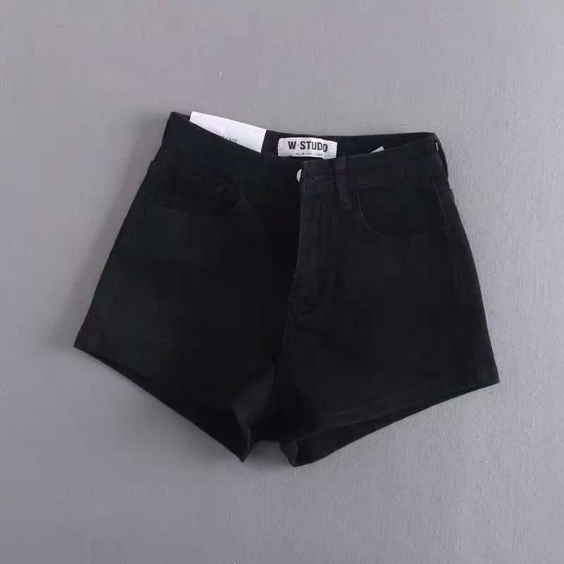 검은색