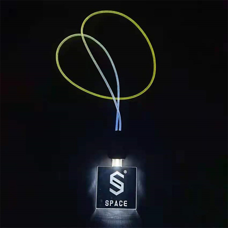 Etiqueta luminosa de acrílico LED colorido luminoso insignia bar KTV fiesta conducción insignia nombre láser LOGO