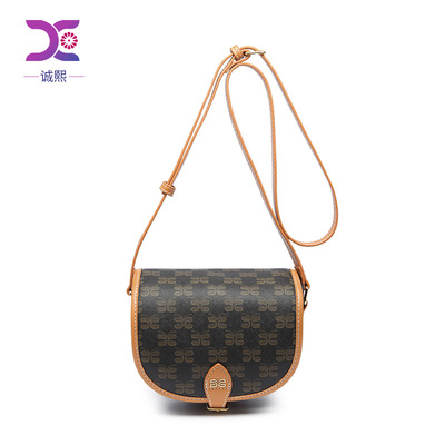 2021春新款歐美時尚單肩斜挎女包印花馬鞍包複古經典老花翻蓋包