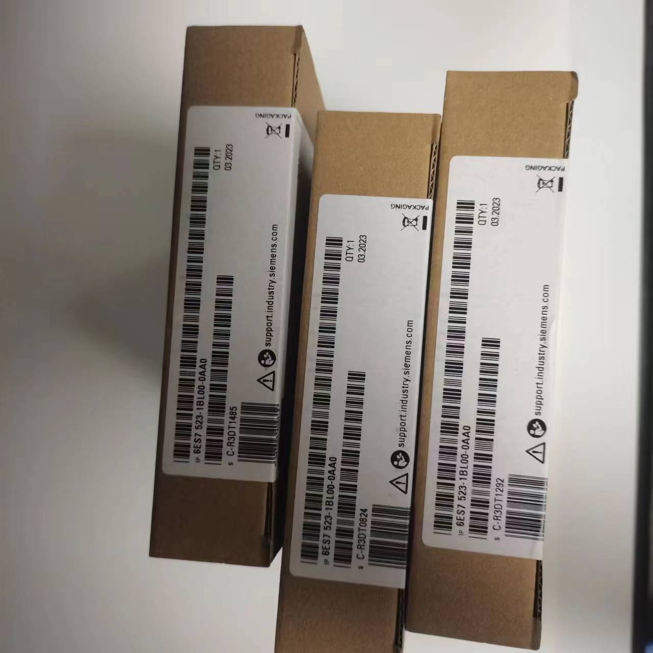 6ES72882DE080AA0西门子 S7-200 系列数字量输入扩展模现货