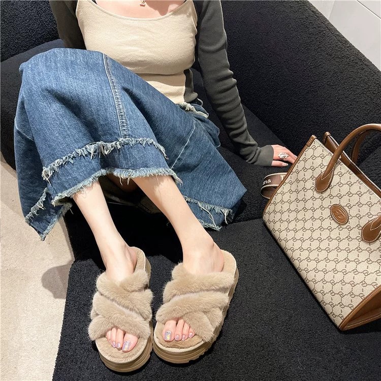 Furry slippers for women's outer wear in autumn 2023 open toe cotton slippers_voghion.com