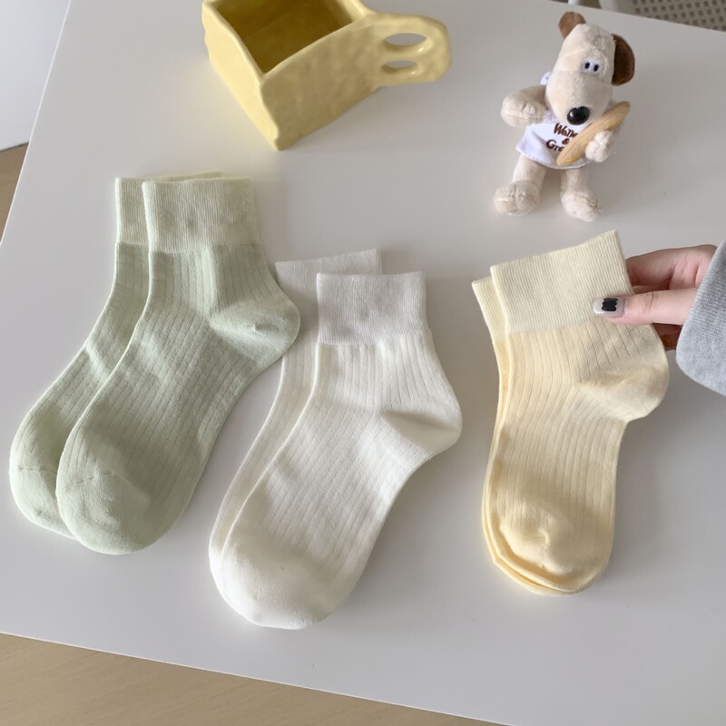 Solid color spring/summer cotton socks for women, trendy ins socks, Japanese style short socks, versatile cream-colored Korean striped low-cut socks