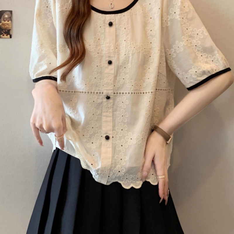 Gentle Style Lace Embroidered Shirt for Women, Short Sleeve, Summer 2026, Plus Size, Loose Fit, Tummy-Concealing Babydoll Top