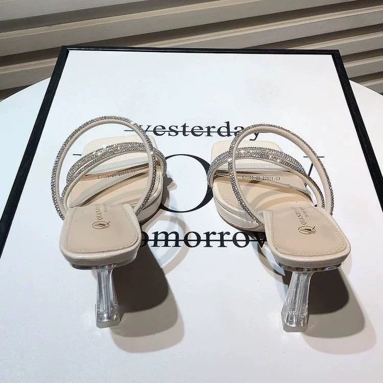 Slippers with a strap, summer sandals, 2025 years