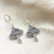 创意新品小蘑菇耳环简约月亮信心森系欧美耳坠饰品厂家直销