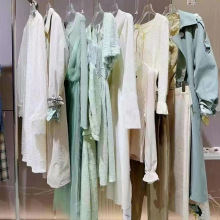 外套撤柜剪标尾款女装清货杂款品牌折扣实体直播拿货批发厂家货源